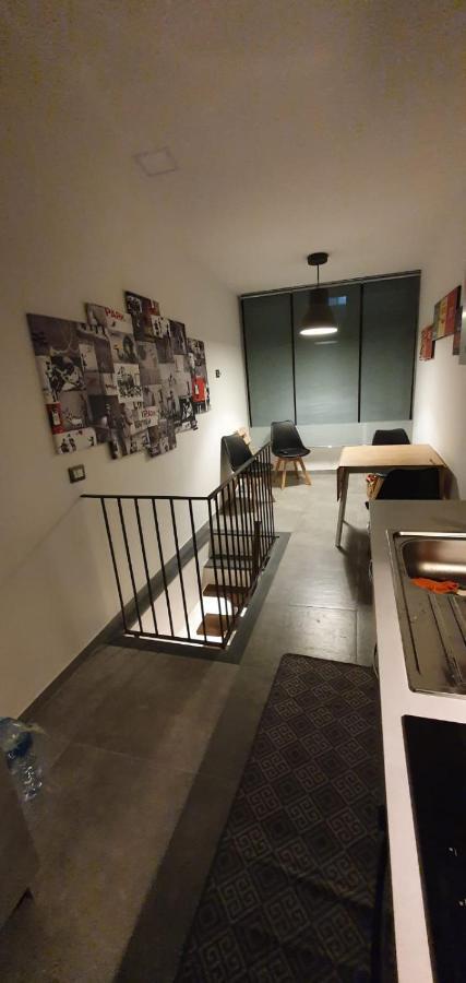 Center Living Apartment Катания Екстериор снимка