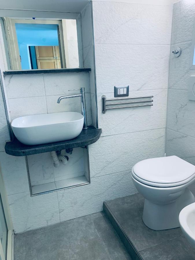 Center Living Apartment Катания Екстериор снимка